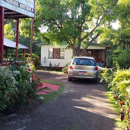 Shades Cottage Guesthouse Blue Hole エクステリア 写真