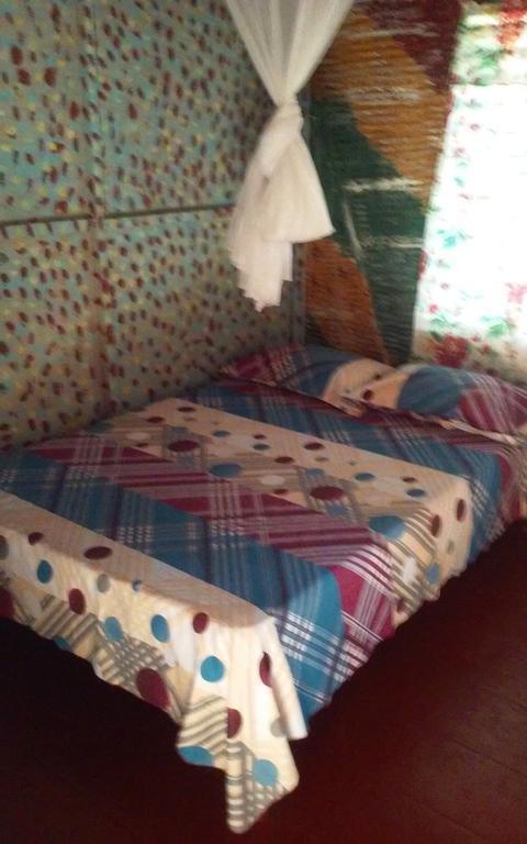 Shades Cottage Guesthouse Blue Hole エクステリア 写真